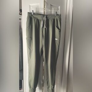Maevn scrub pants, olive, M
